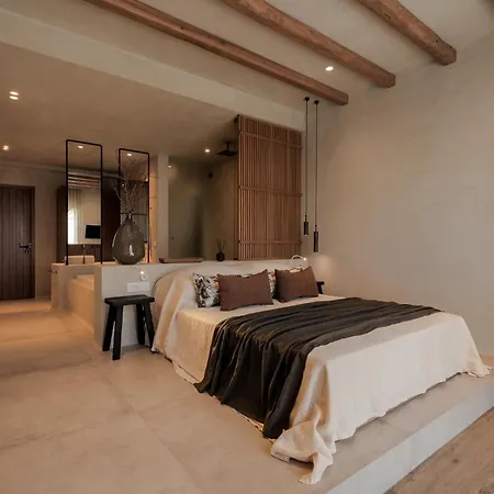 מלון דירות Tesoro Elegant Escapes- 4*