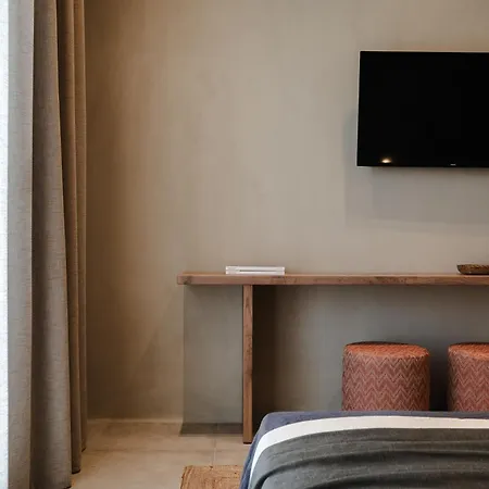 Tesoro Elegant Escapes- Aparthotel Naxos City