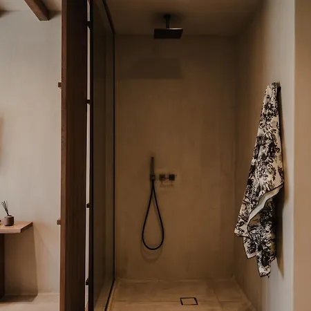 Tesoro Elegant Escapes- מלון דירות Naxos City