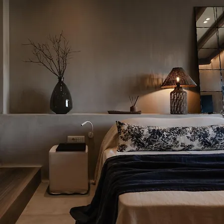 Tesoro Elegant Escapes- מלון דירות 4*