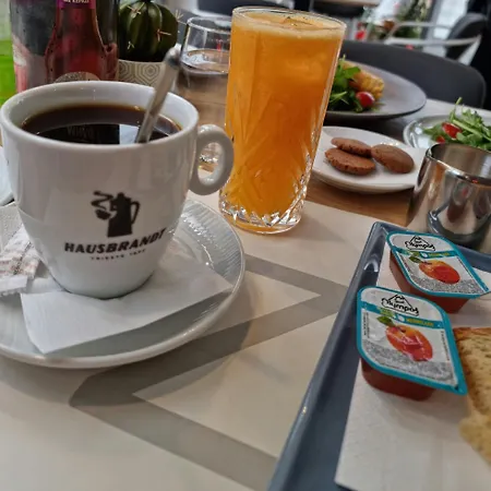 מלון דירות Tesoro Elegant Escapes- 4*