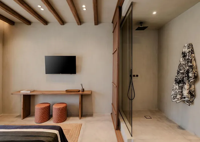 アパートホテル Tesoro Elegant Escapes- 4*