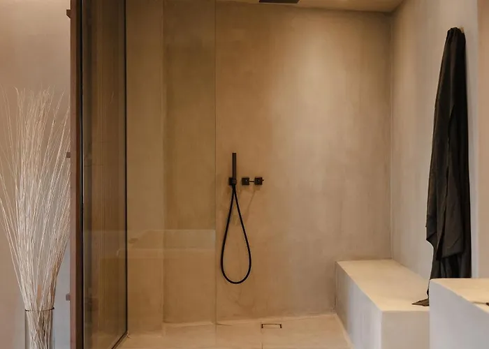 アパートホテル Tesoro Elegant Escapes- Naxos City