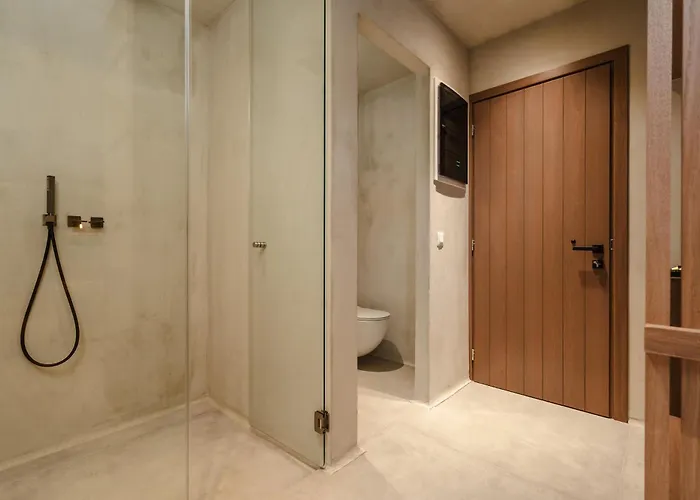 Tesoro Elegant Escapes- アパートホテル