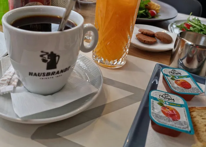 アパートホテル Tesoro Elegant Escapes- 4*